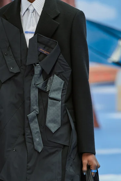 Look 79